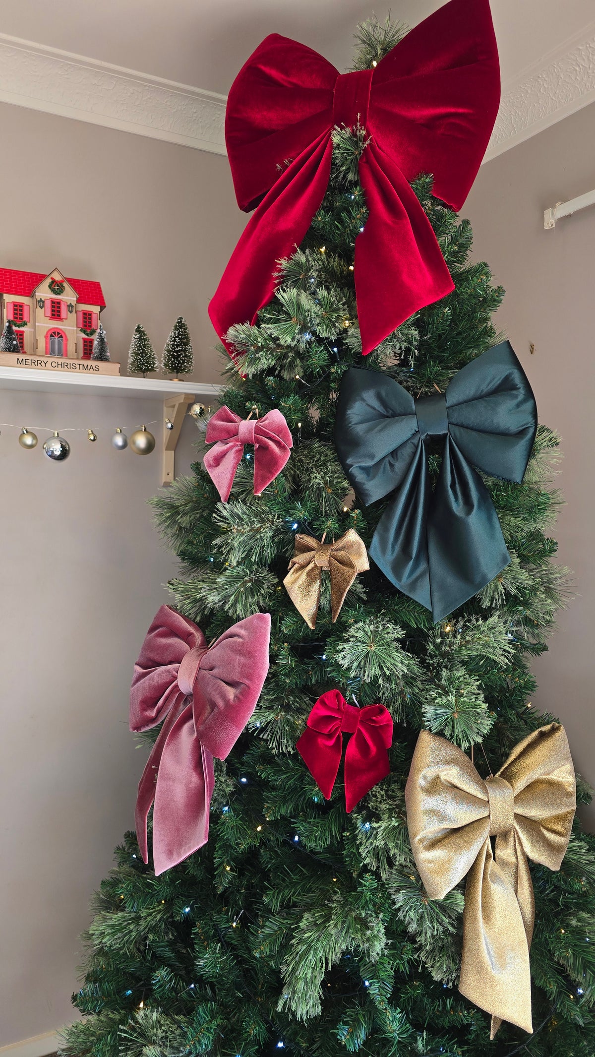 *PRE ORDER* Decorative Christmas Ella bow - Individual