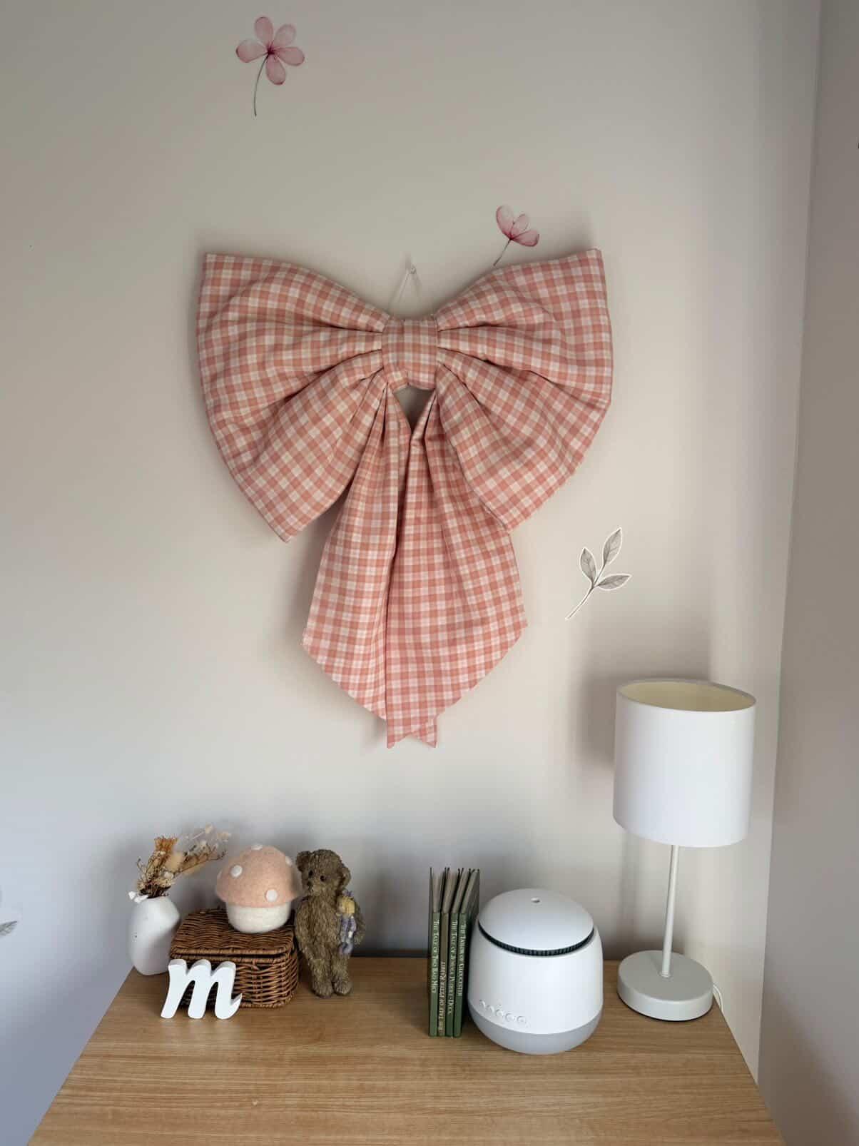 Wall Bows