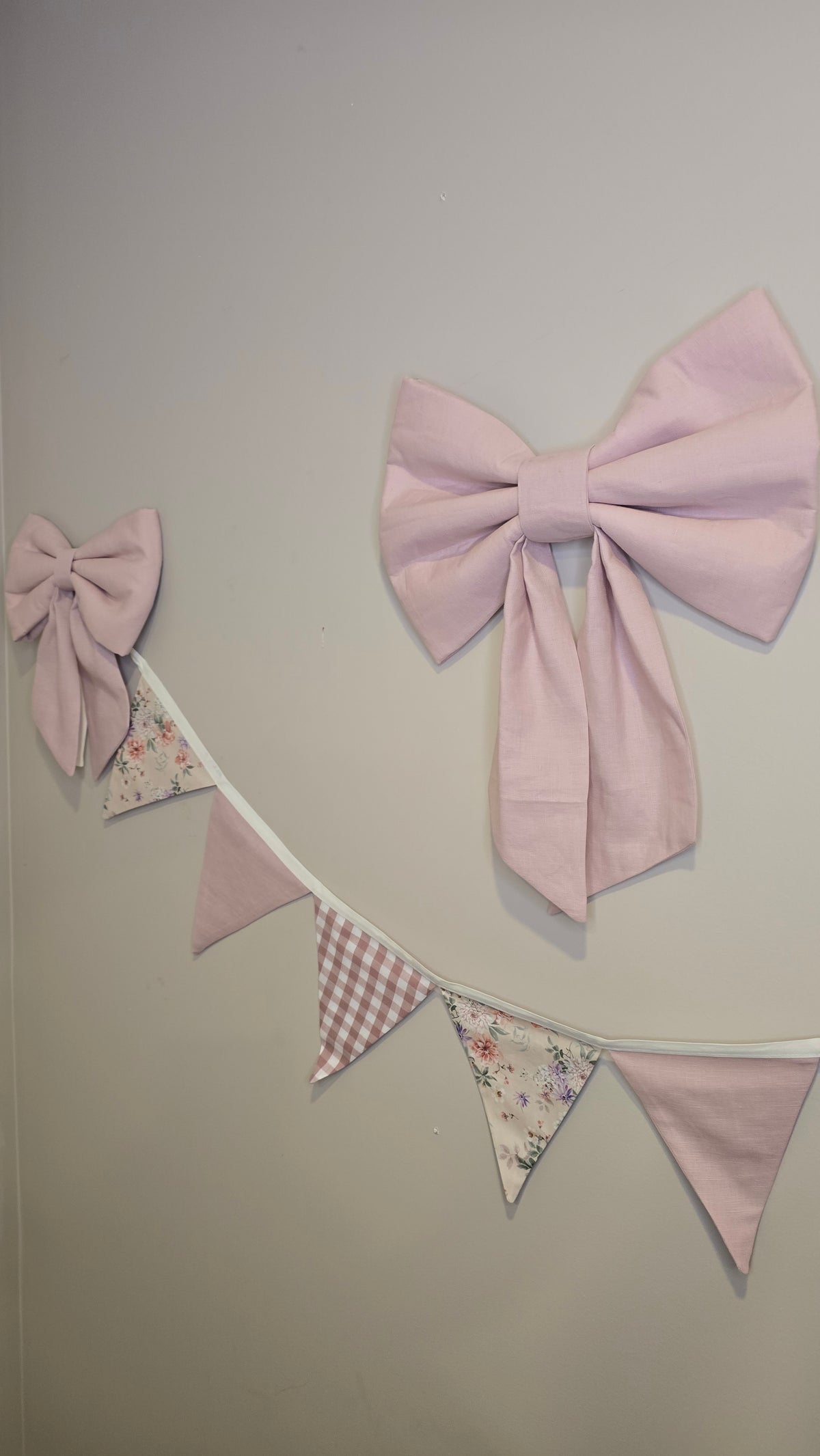 Wall Bows